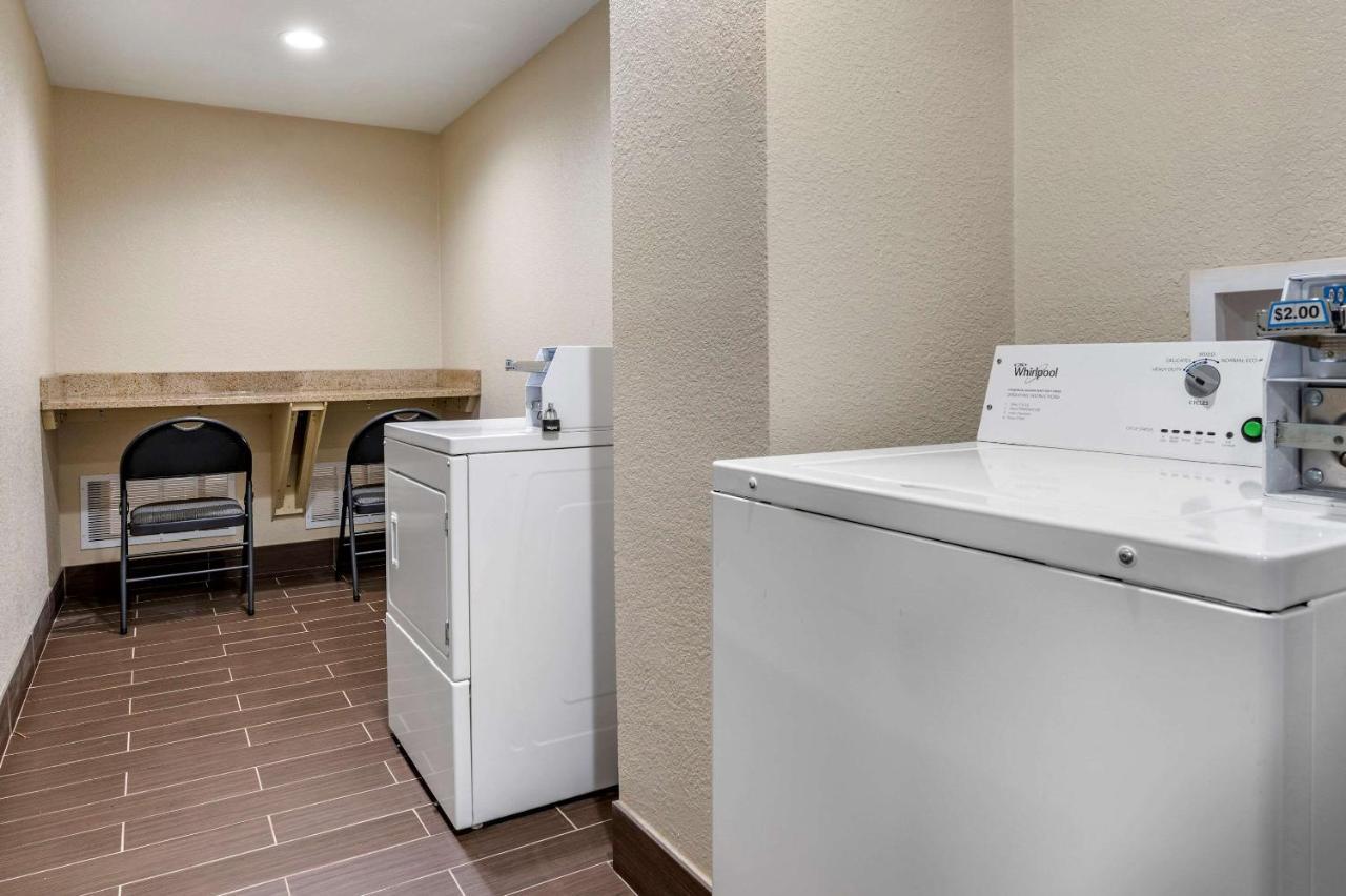 Comfort Inn Near Kokomo Speedway Εξωτερικό φωτογραφία