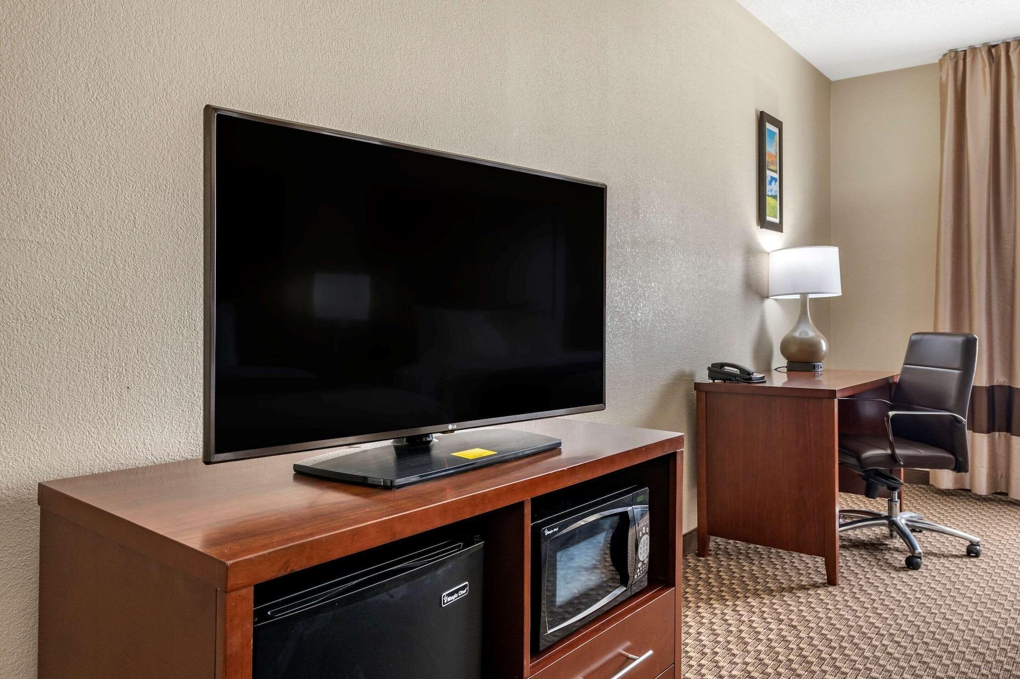 Comfort Inn Near Kokomo Speedway Εξωτερικό φωτογραφία